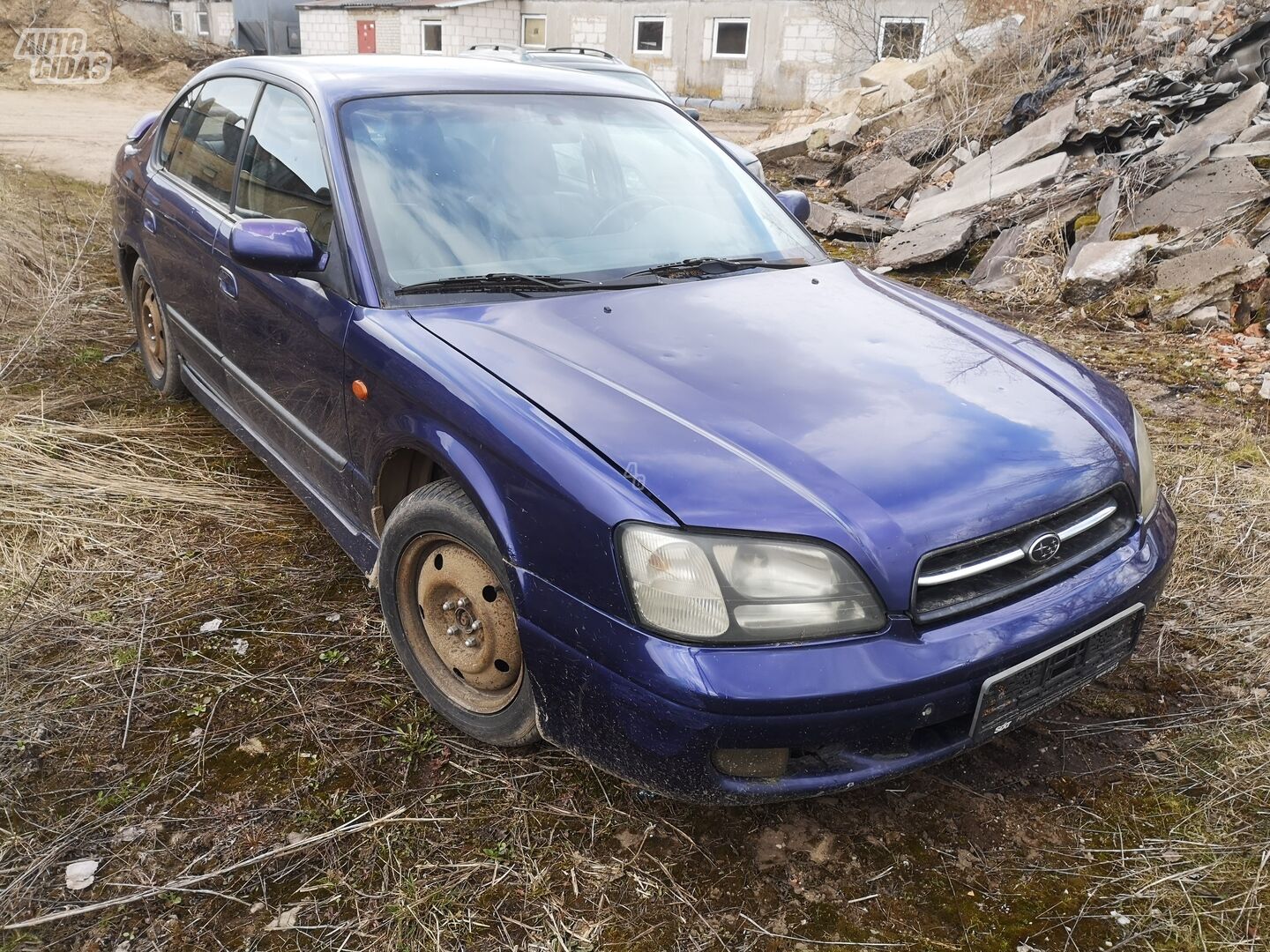 Subaru Legacy 1999 y parts