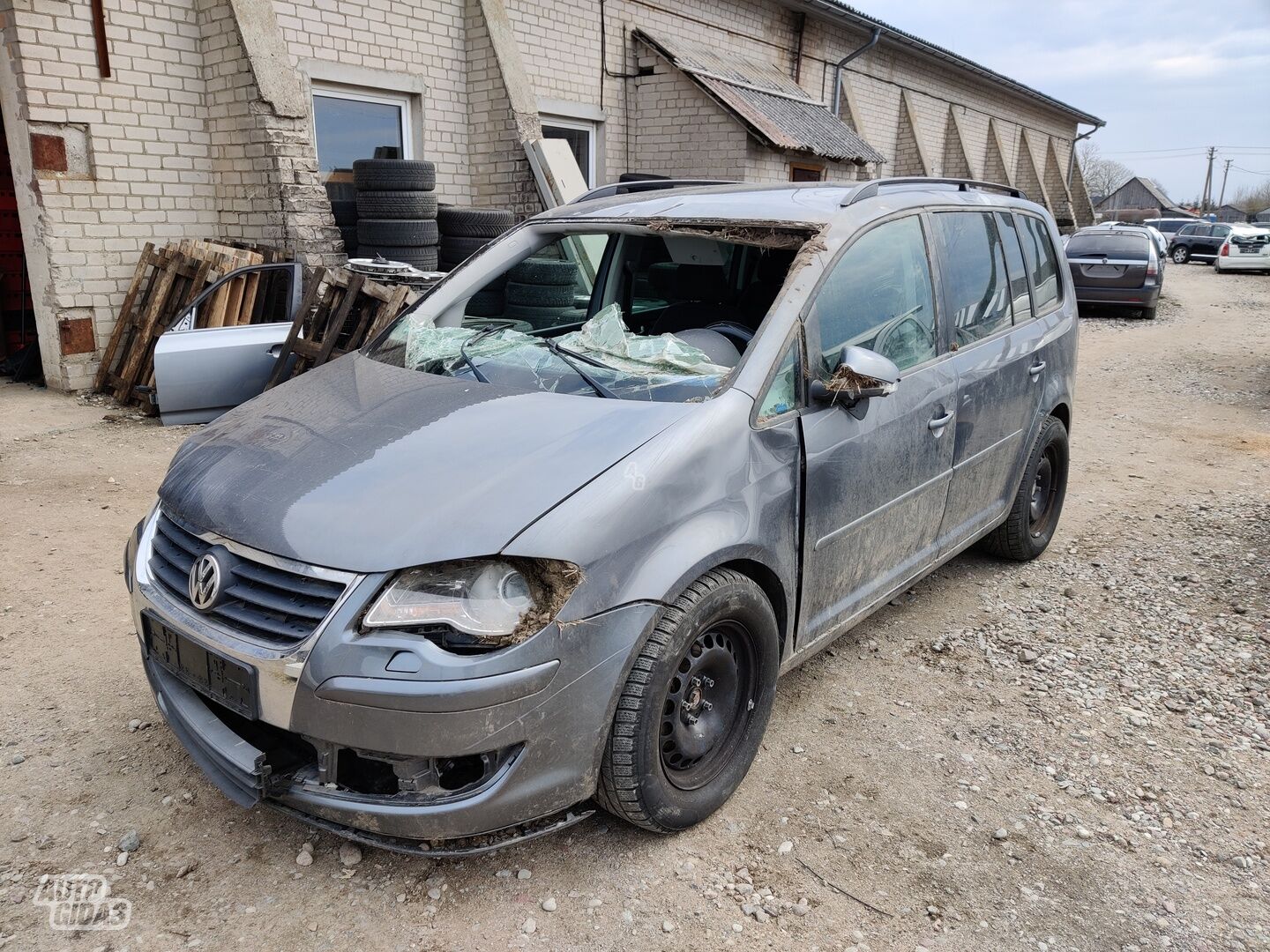 Volkswagen Touran BMY 2008 m dalys