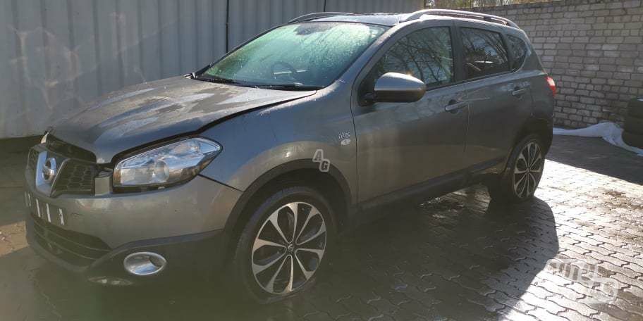 Nissan Qashqai 2011 г запчясти