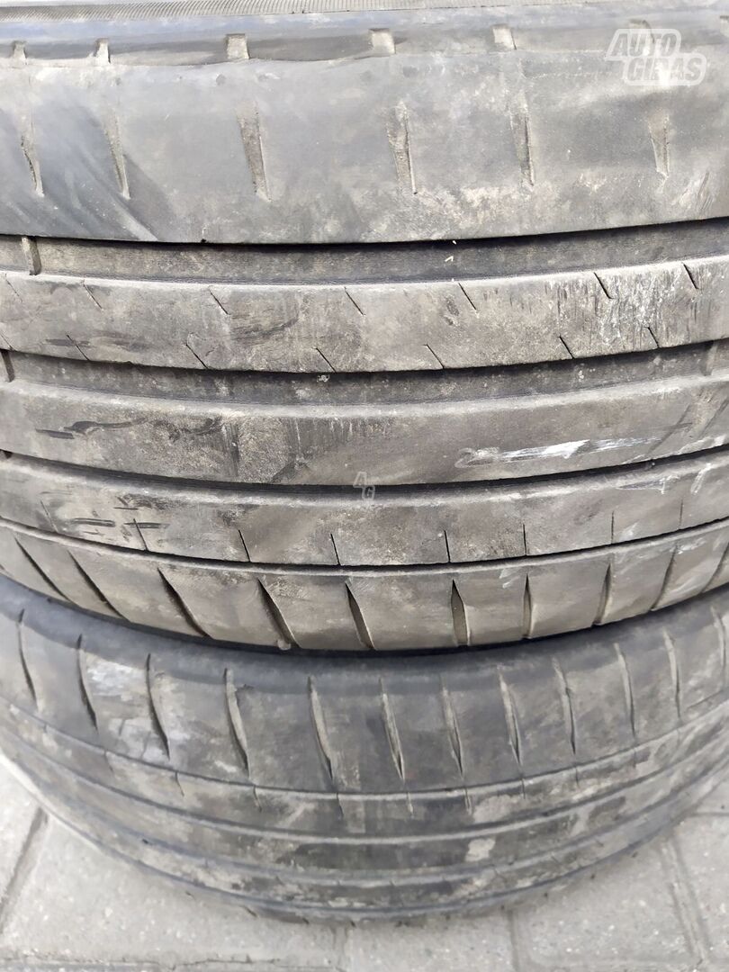 Michelin 225/45/18 R18 summer tyres passanger car