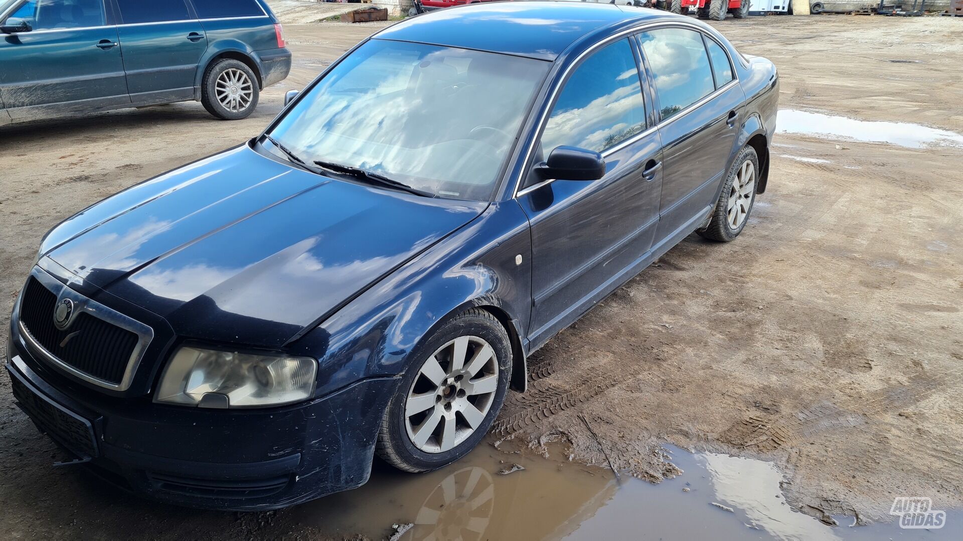 Skoda Superb 2006 y parts