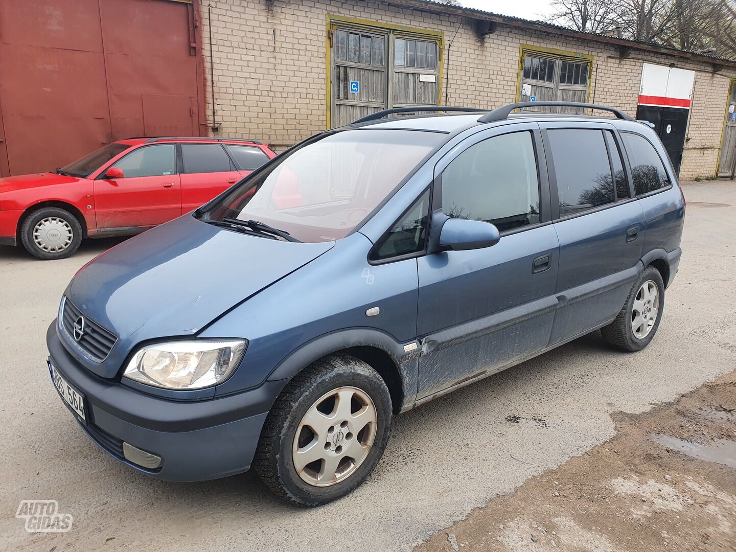 Opel Zafira 1.8 BENZINAS 92 KW 2000 m dalys