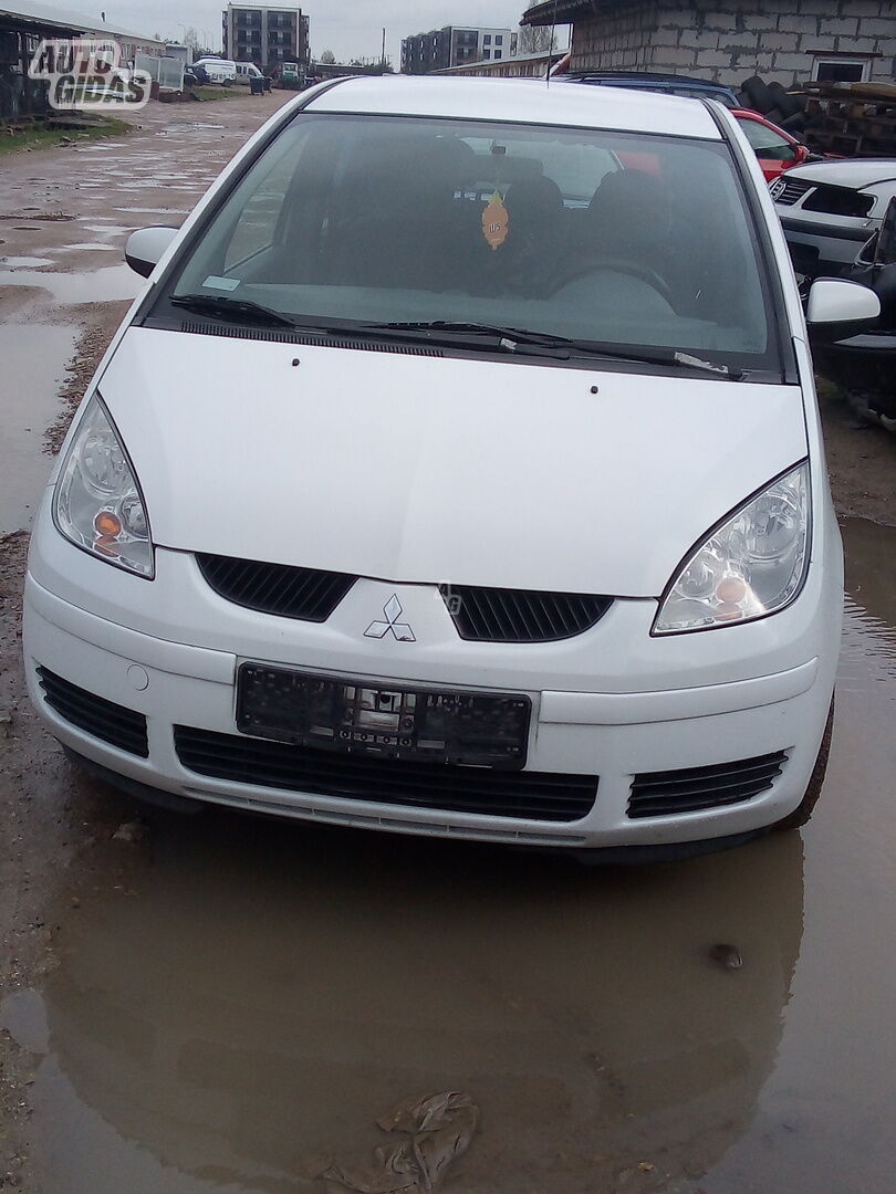 Mitsubishi Colt 2006 г запчясти