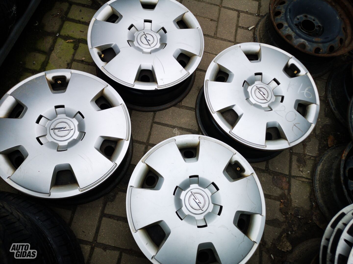 Opel R16 стальные штампованные диски