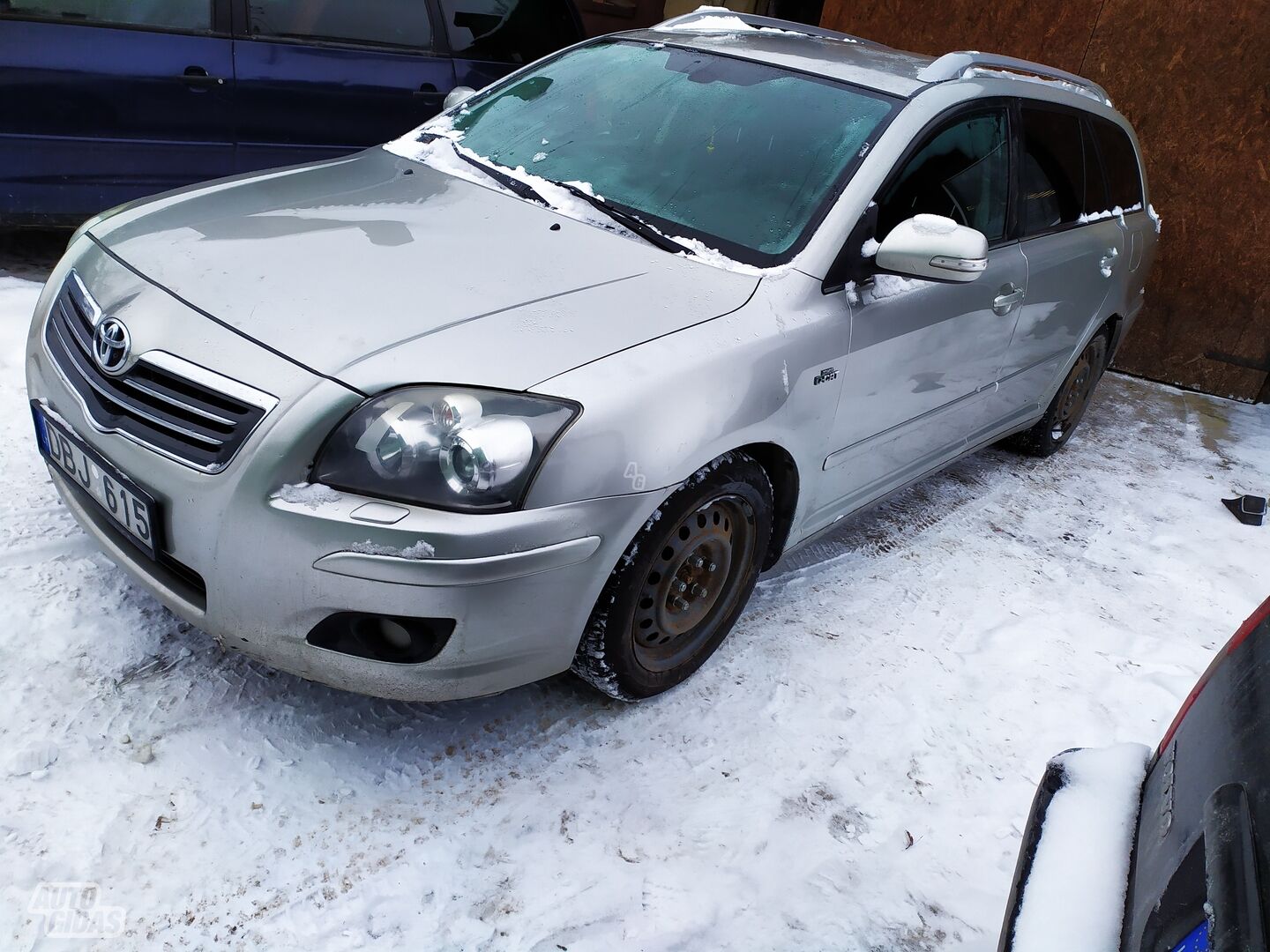 Toyota Avensis II 2008 y parts