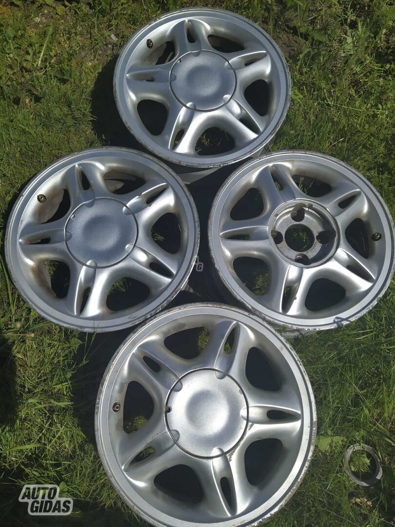 Renault Volkswagen  Astra light alloy R14 rims