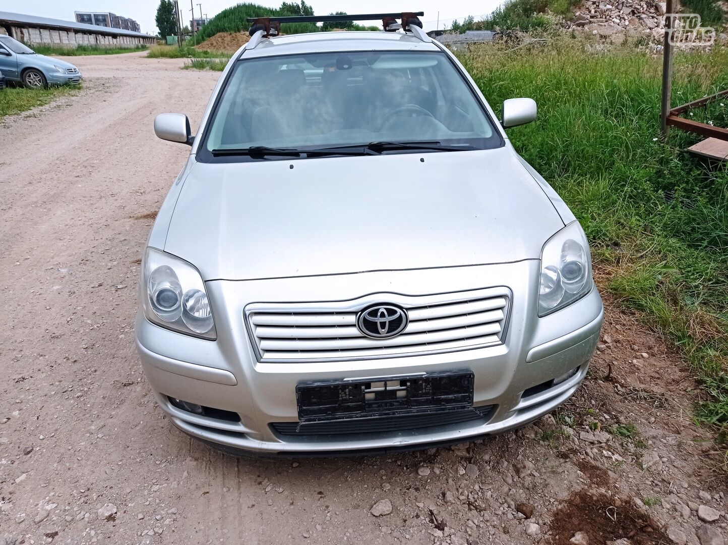 Toyota Avensis 2004 y parts