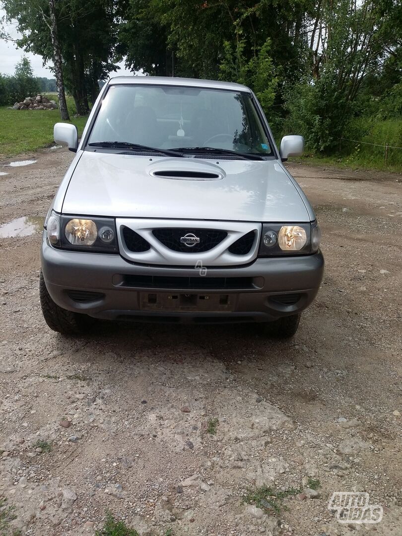 Nissan Terrano 2001 г запчясти