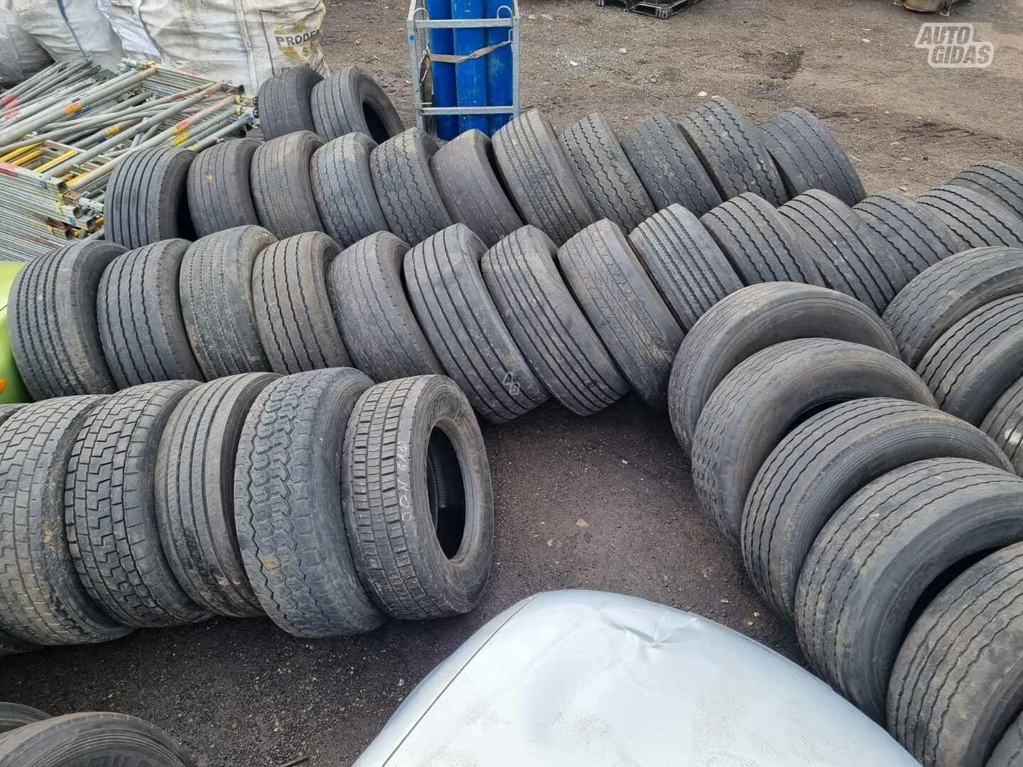 Dunlop R22.5 universal tyres trucks and buses