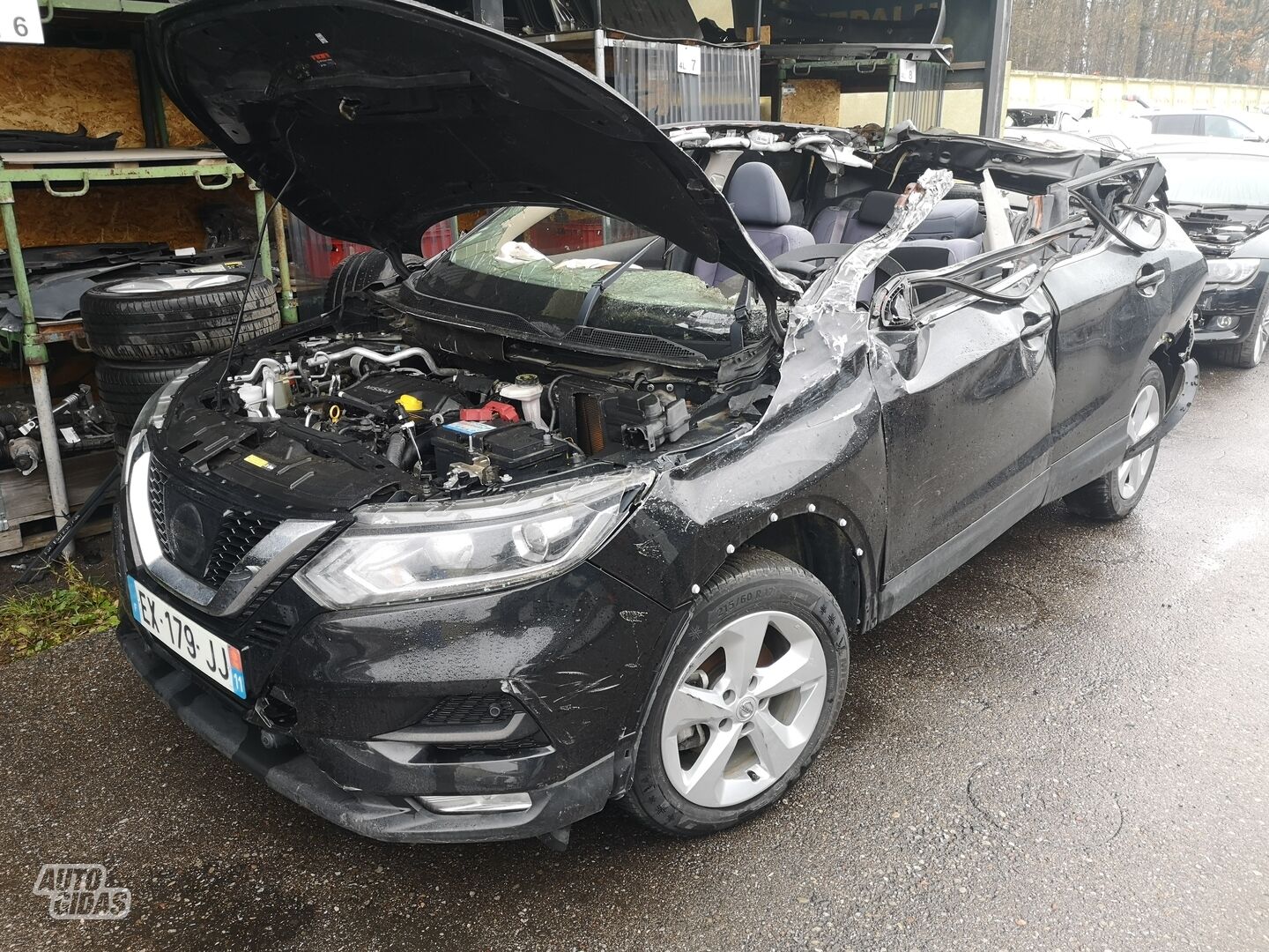 Nissan Qashqai 2017 y parts