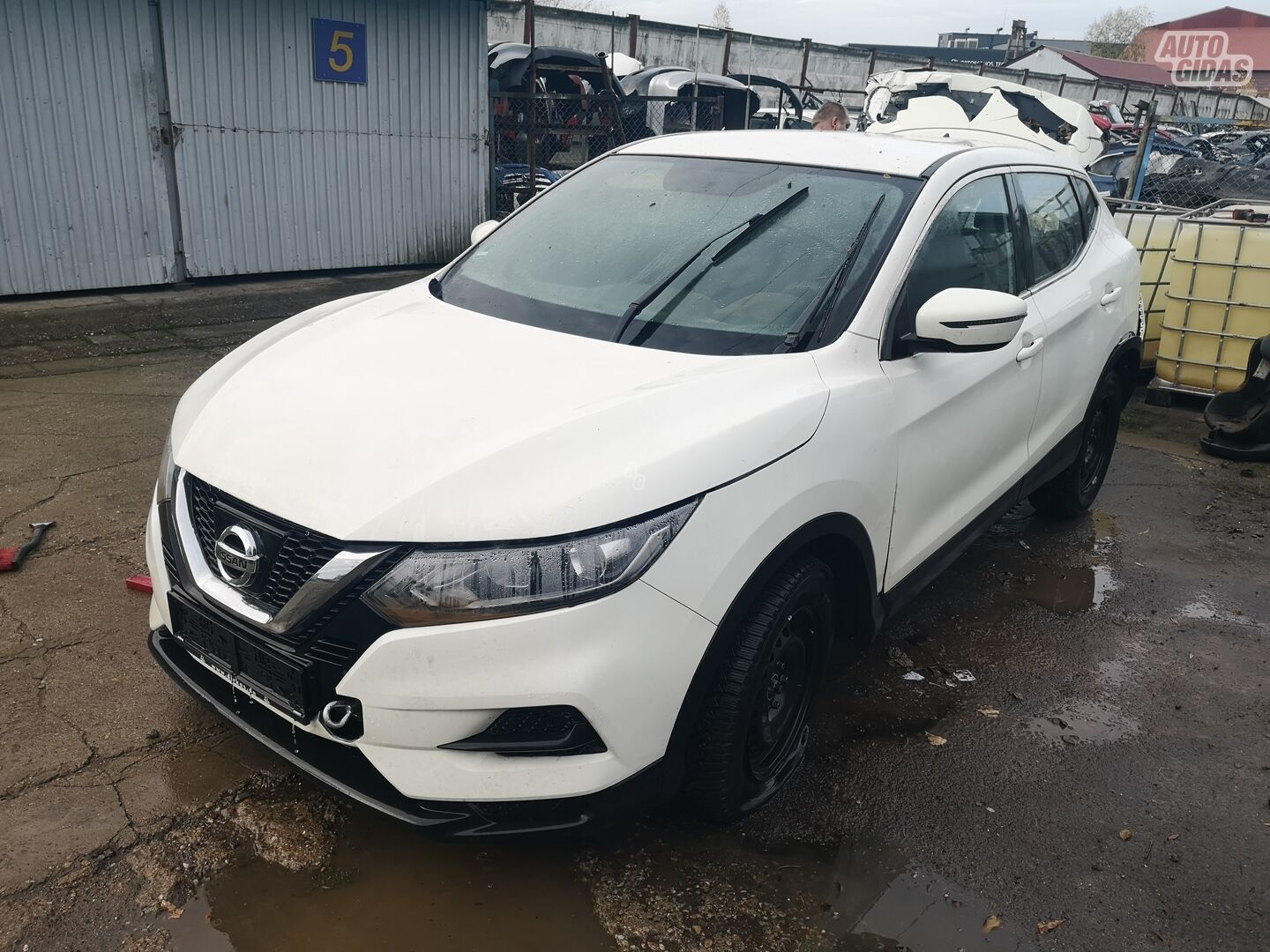 Nissan Qashqai 2017 m dalys