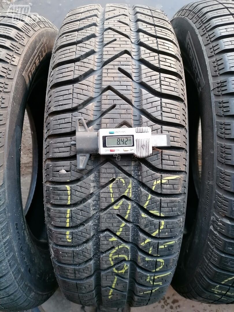 Pirelli Dirbam sekmadienį  R15 winter tyres passanger car