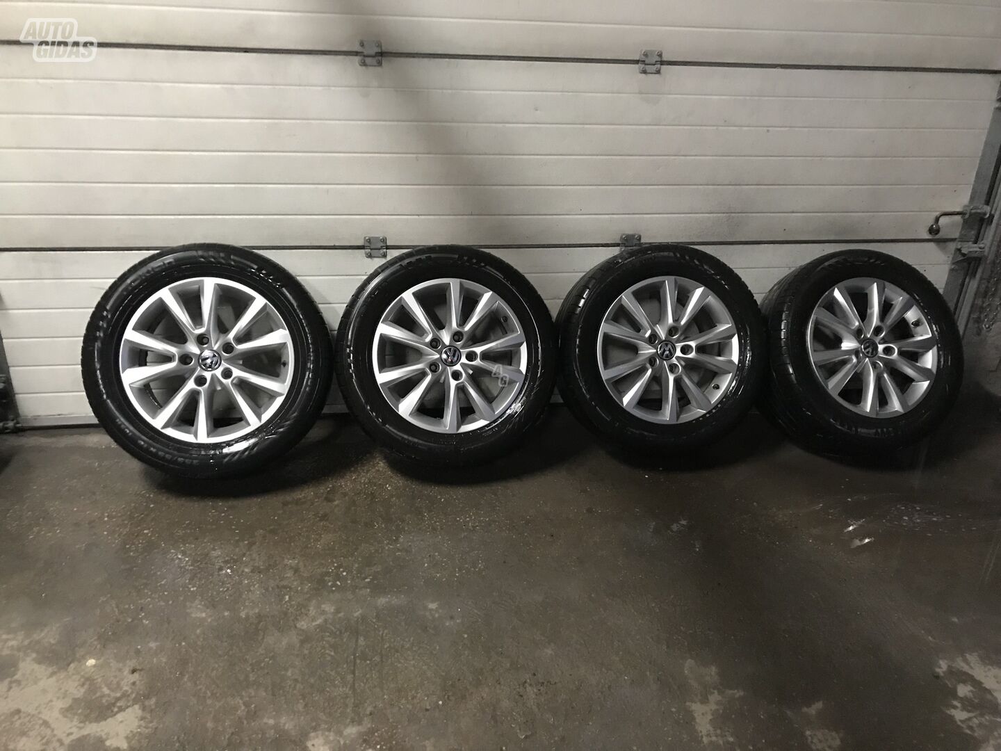 Volkswagen Touareg light alloy R18 rims