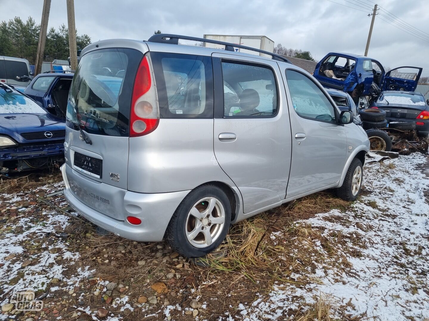 Toyota Yaris Verso 2002 y parts