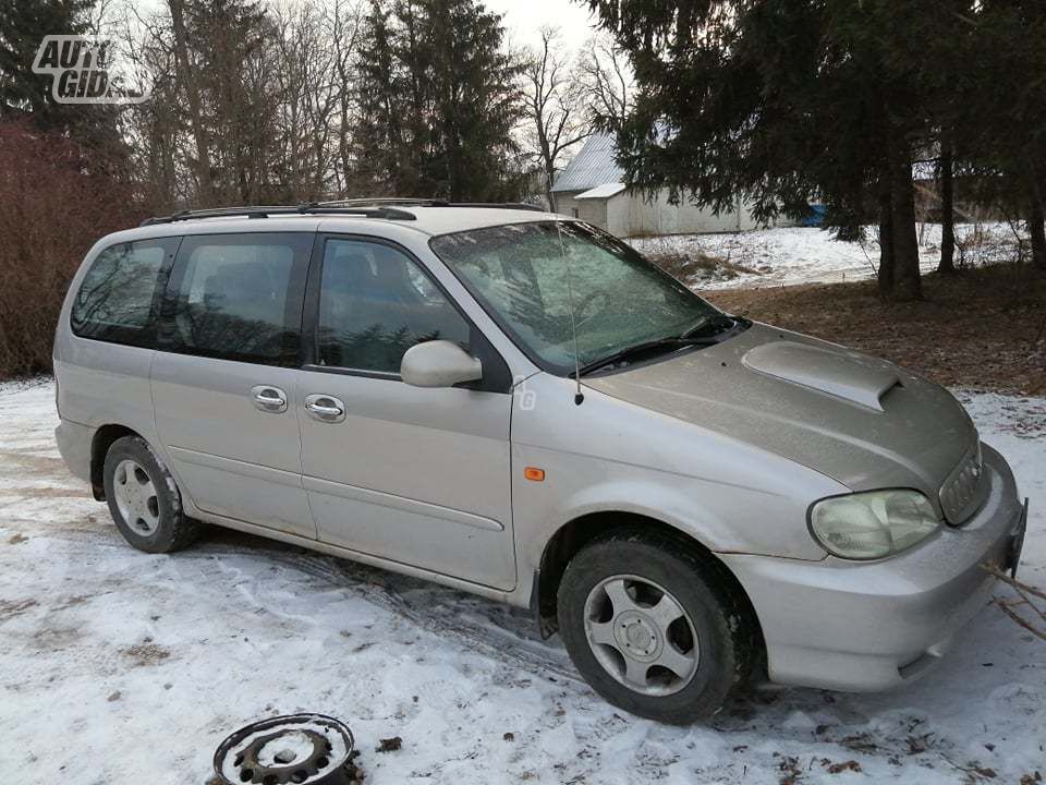 Kia Carnival 2000 г запчясти