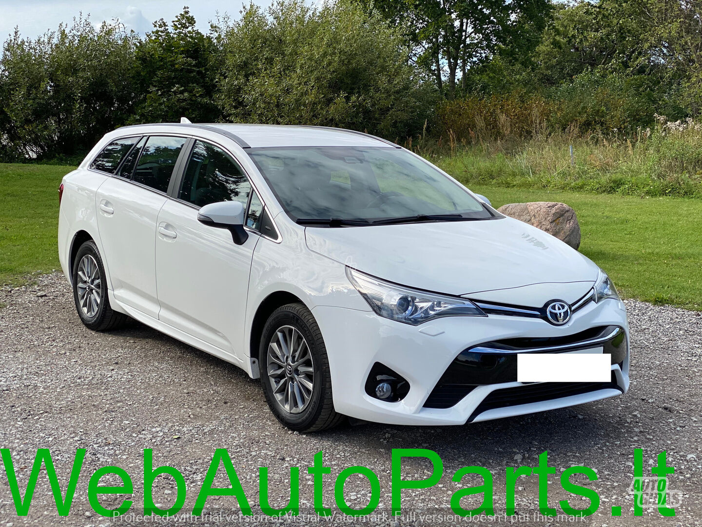 Toyota Avensis 2017 y parts