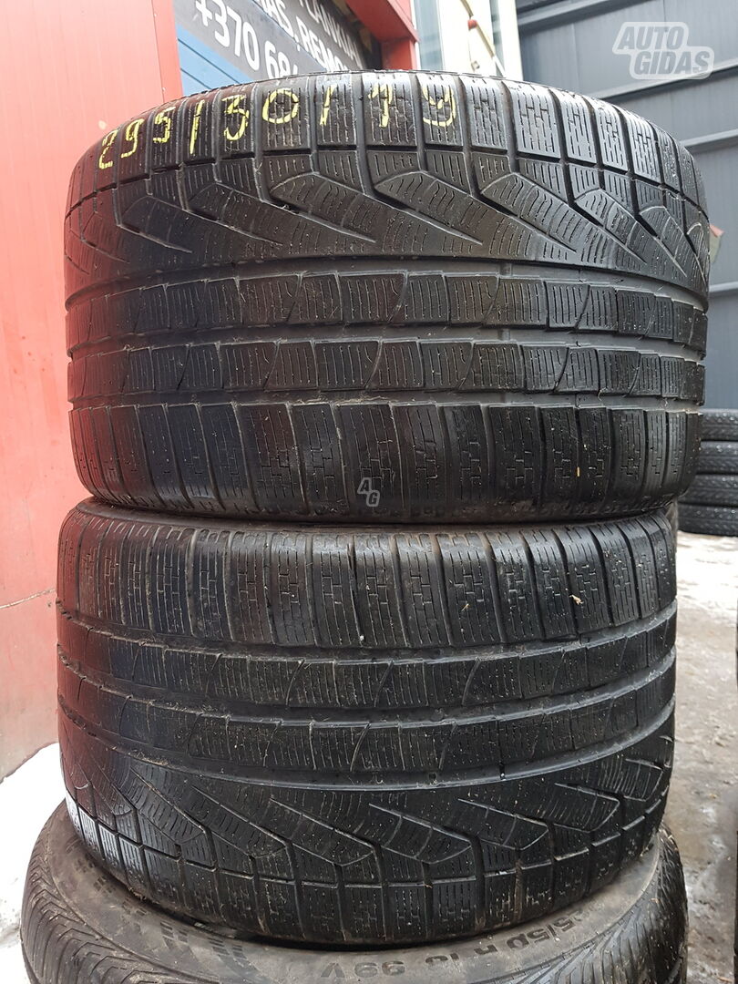 Pirelli R19 universal tyres passanger car