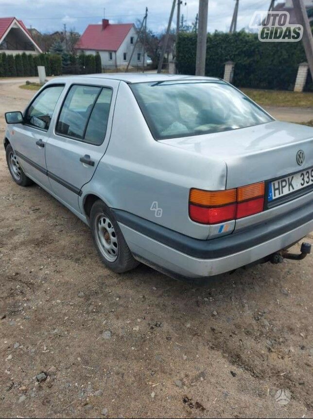 Volkswagen Vento 1994 y Sedan