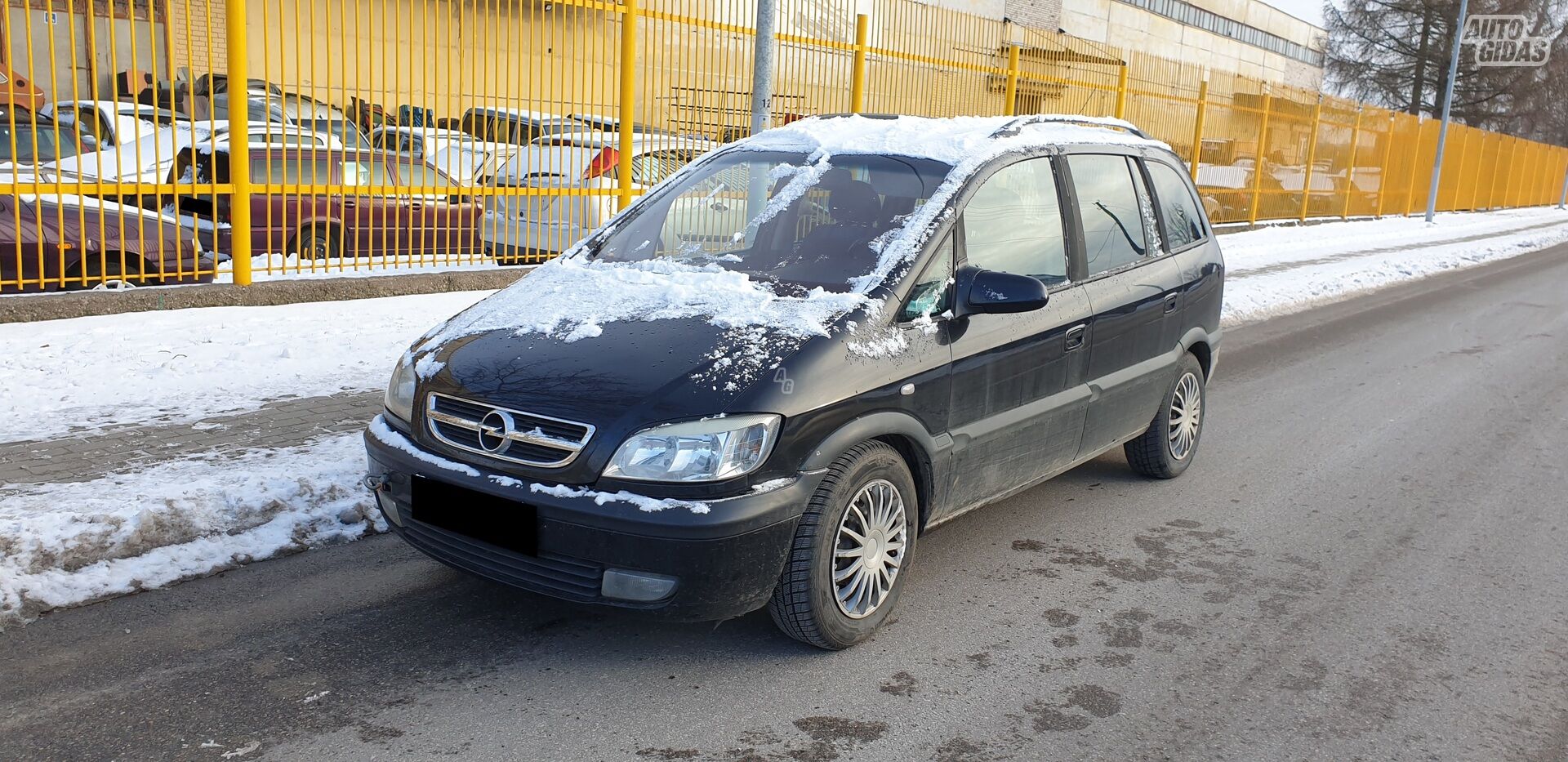 Opel Zafira 2003 m dalys