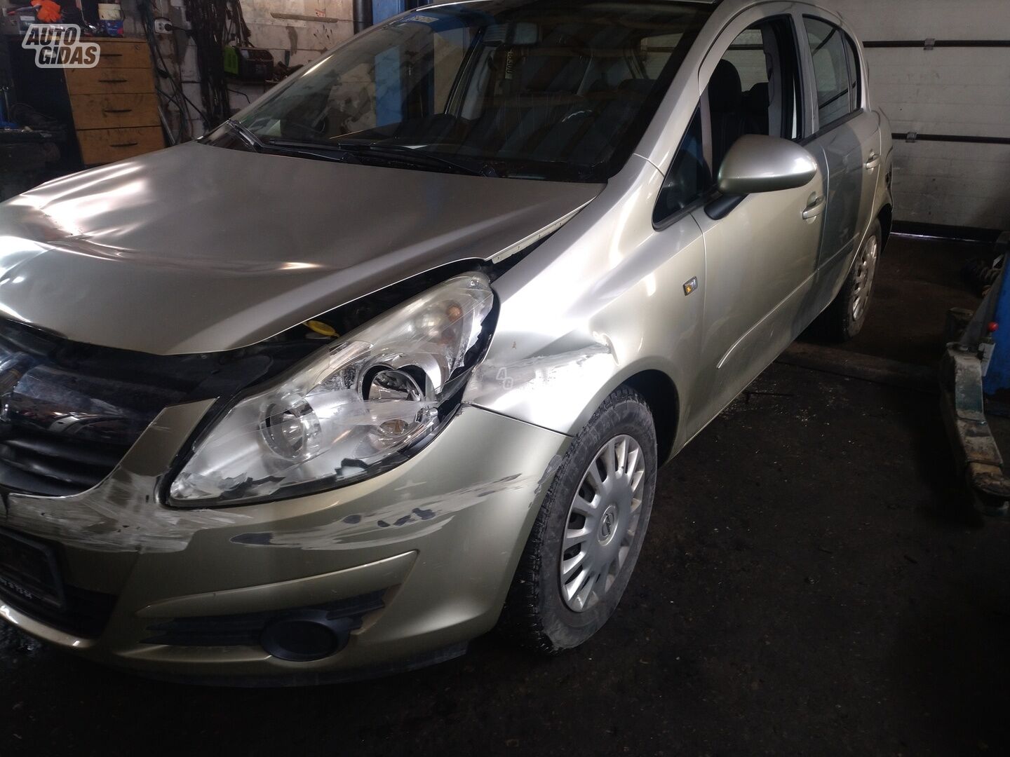 Opel Corsa D 2006 m dalys