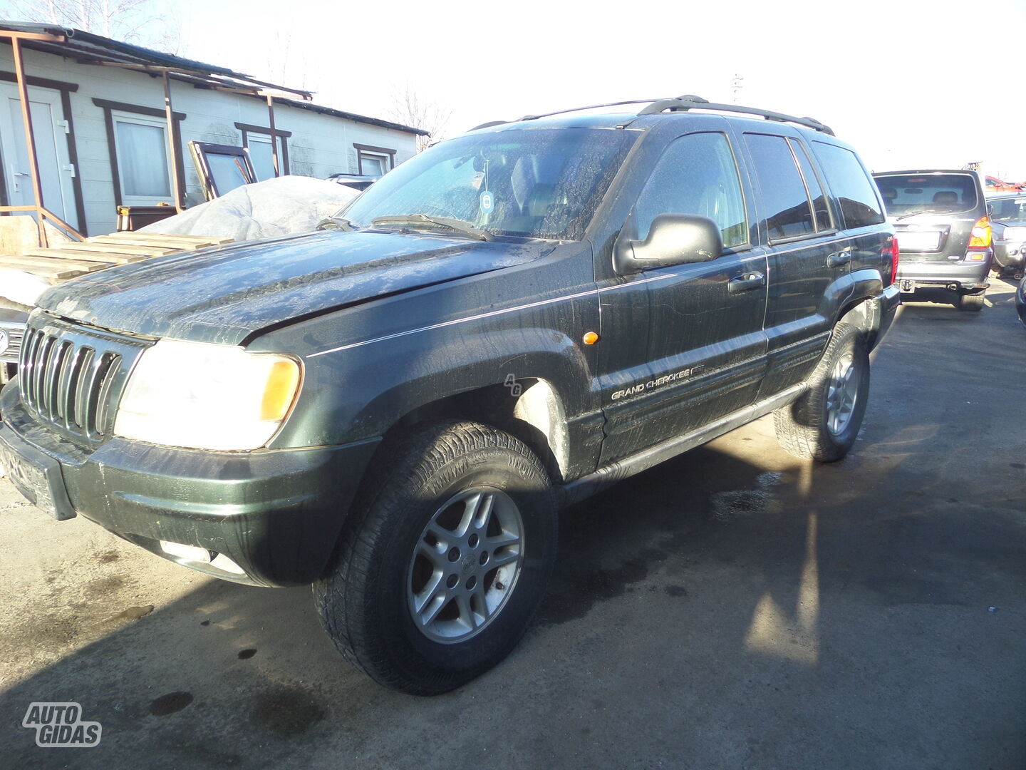 Jeep Grand Cherokee 2000 m dalys