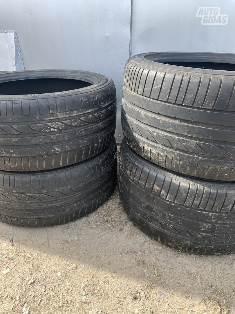 Bridgestone IR 275-40 R20 summer tyres passanger car