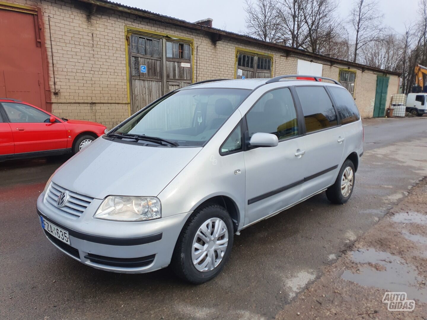 Volkswagen Sharan 1.9 DYZEL 85 KW 4X4 2003 г запчясти