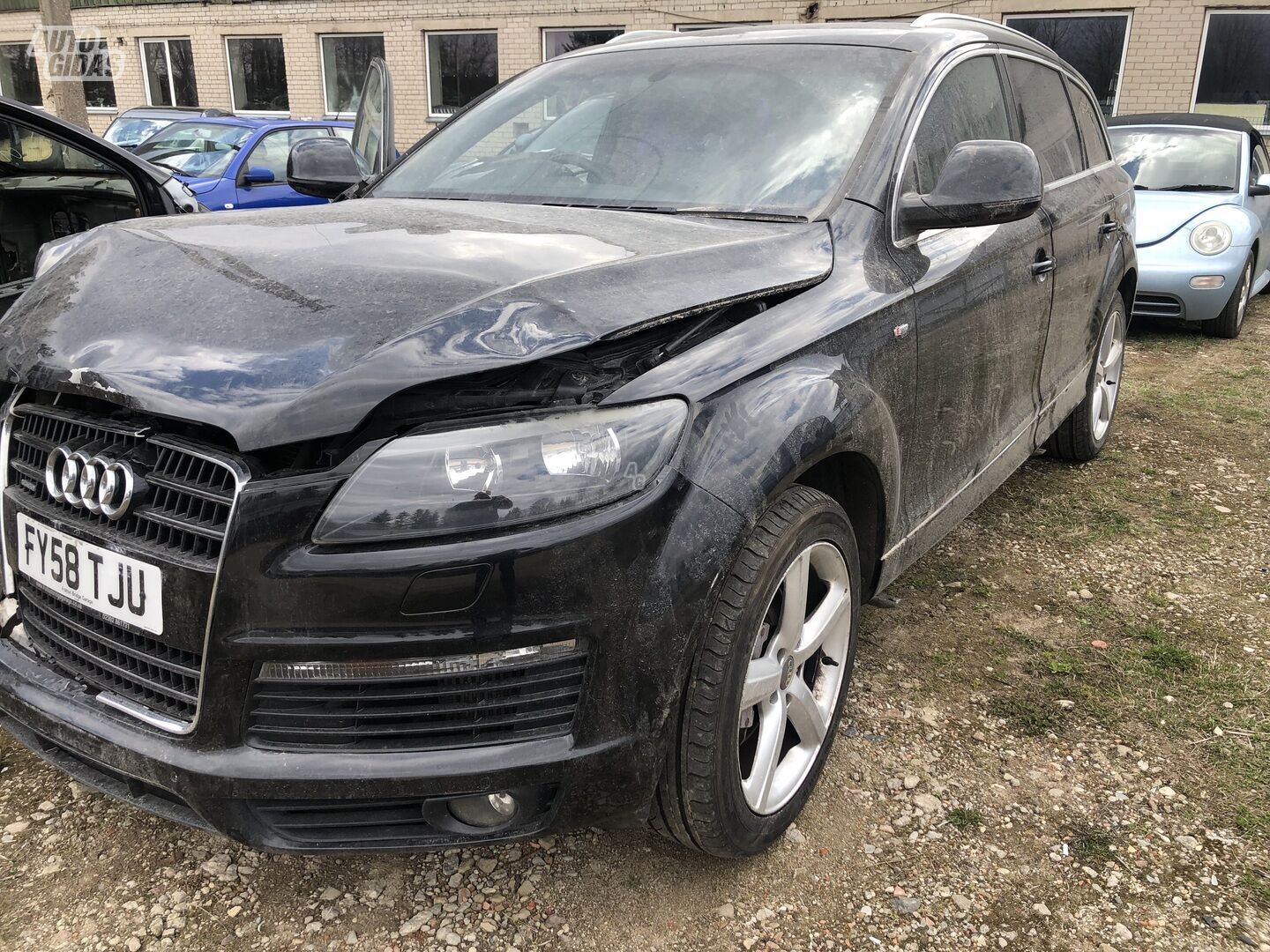 Audi Q7 2009 y parts