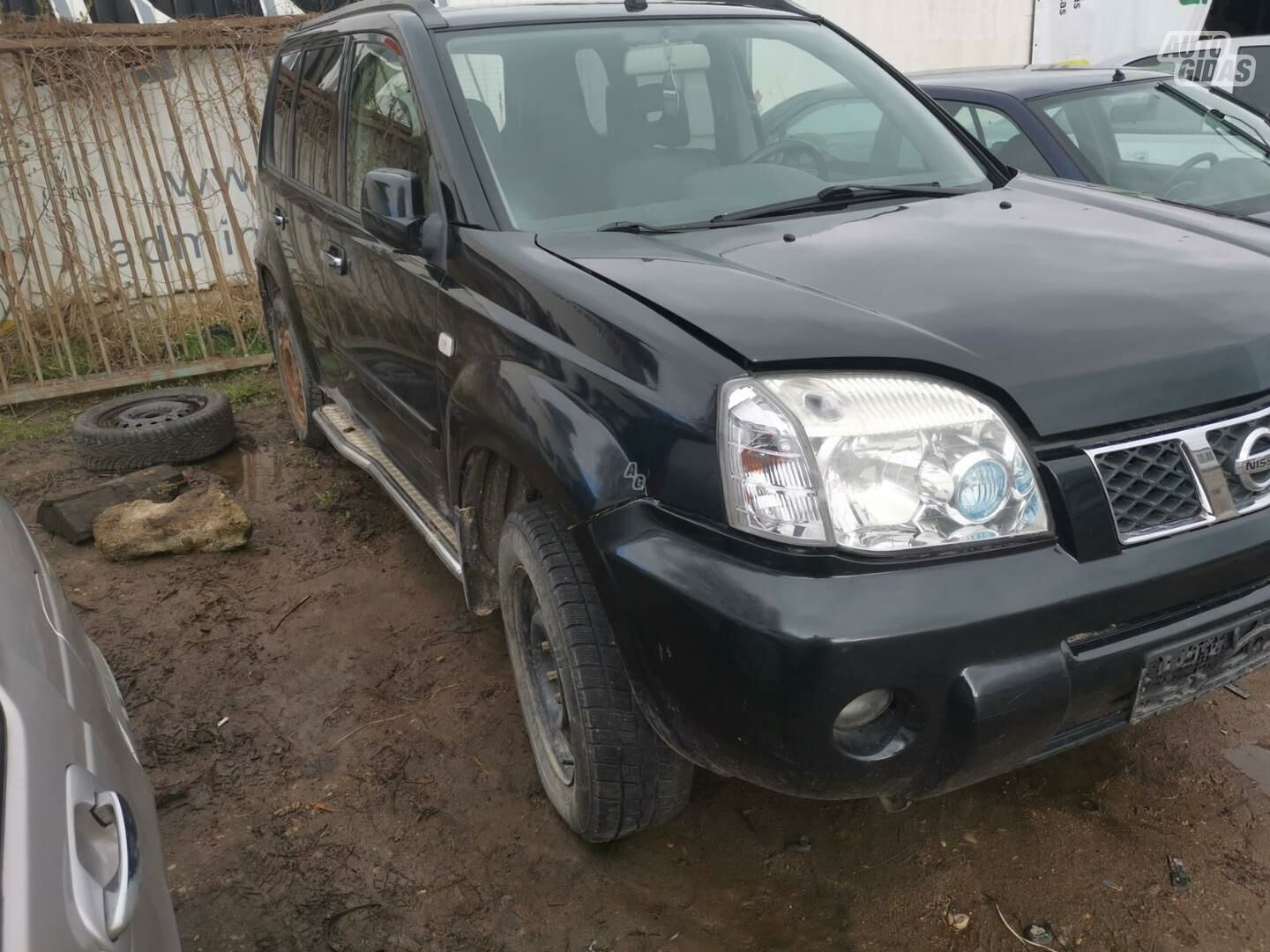 Nissan X-Trail 2005 m dalys