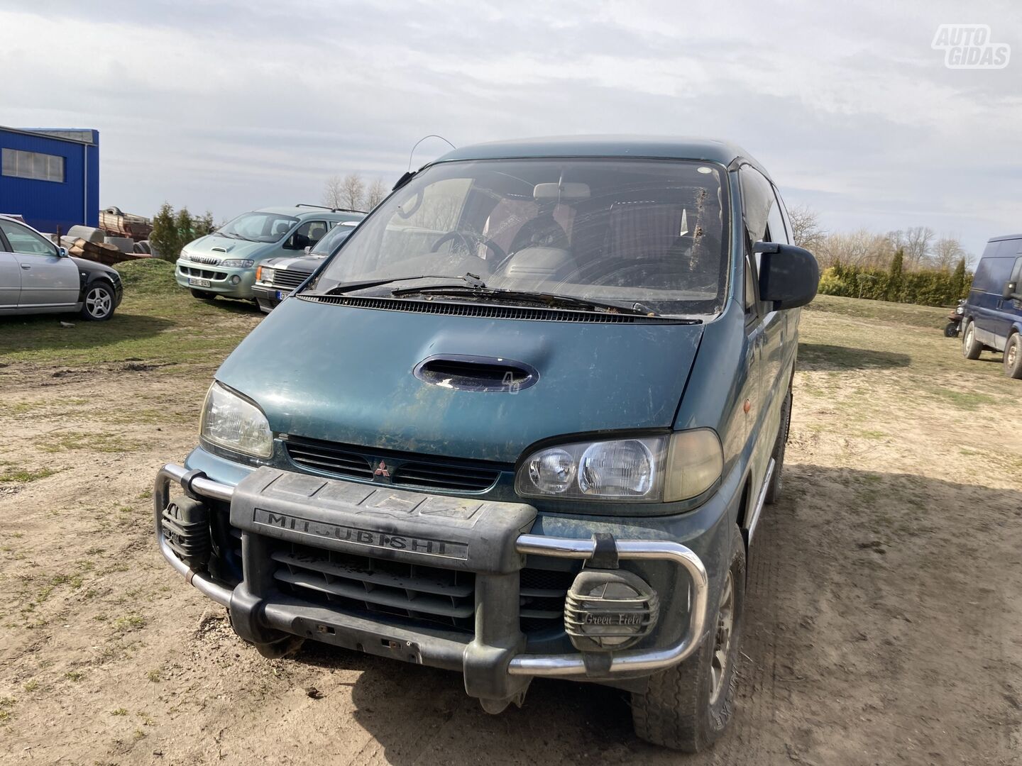 Mitsubishi Delica 1999 m dalys