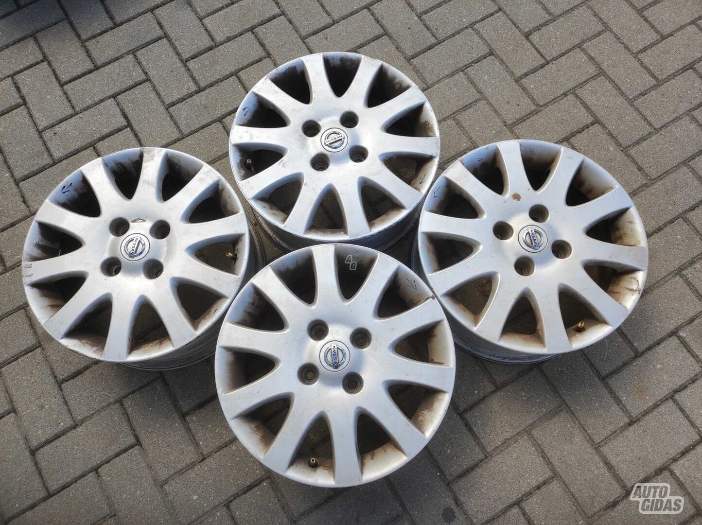 Nissan Honda Primera light alloy R16 rims