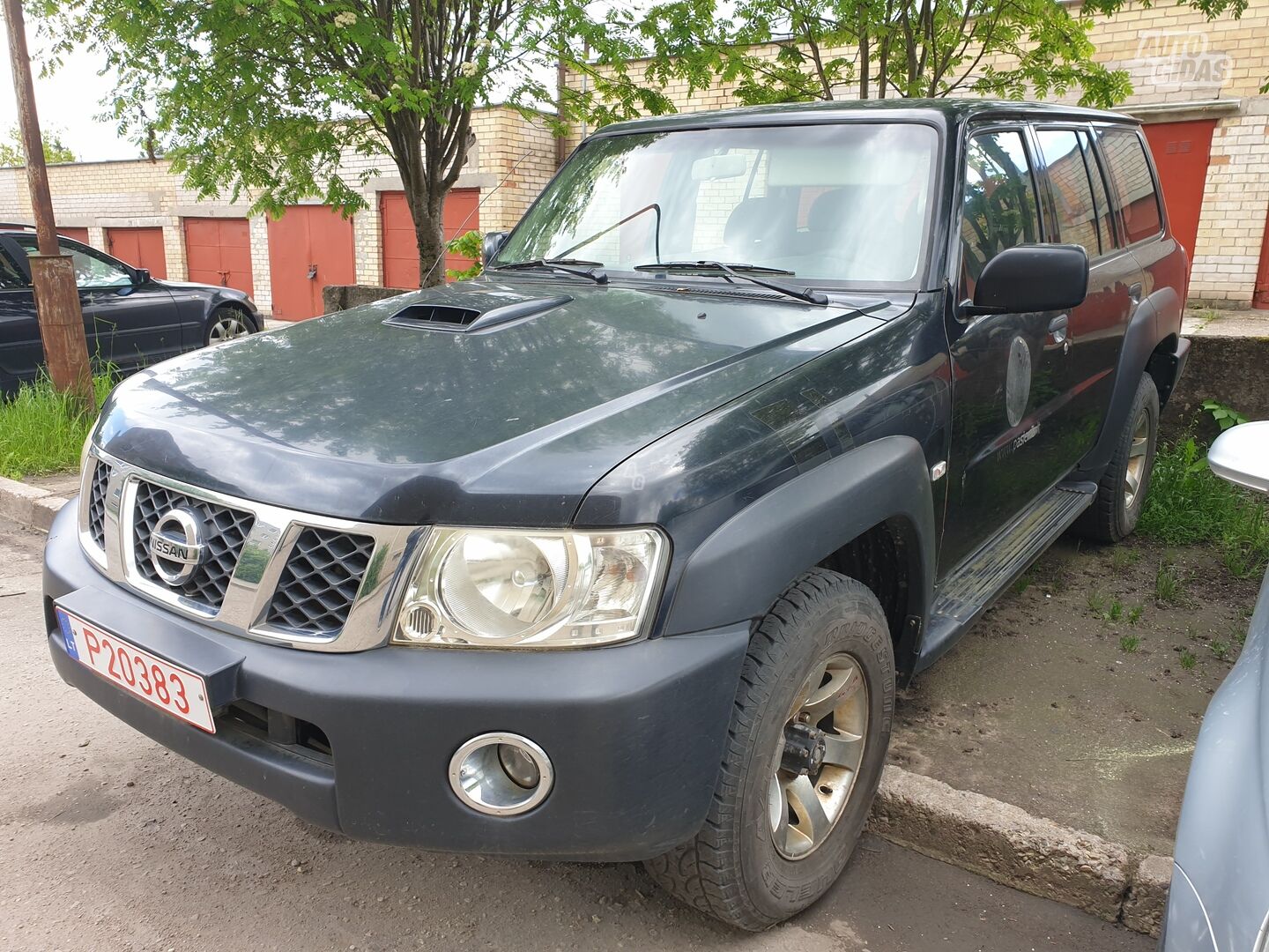 Nissan Patrol 2009 г Внедорожник / Кроссовер