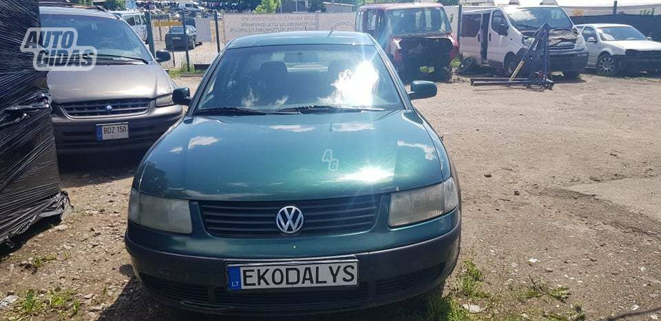 Volkswagen Passat 2000 г запчясти