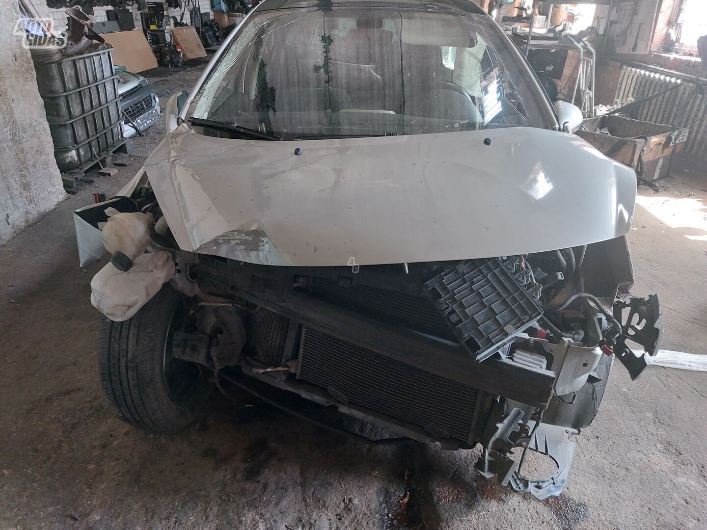 Peugeot 207 2008 y parts