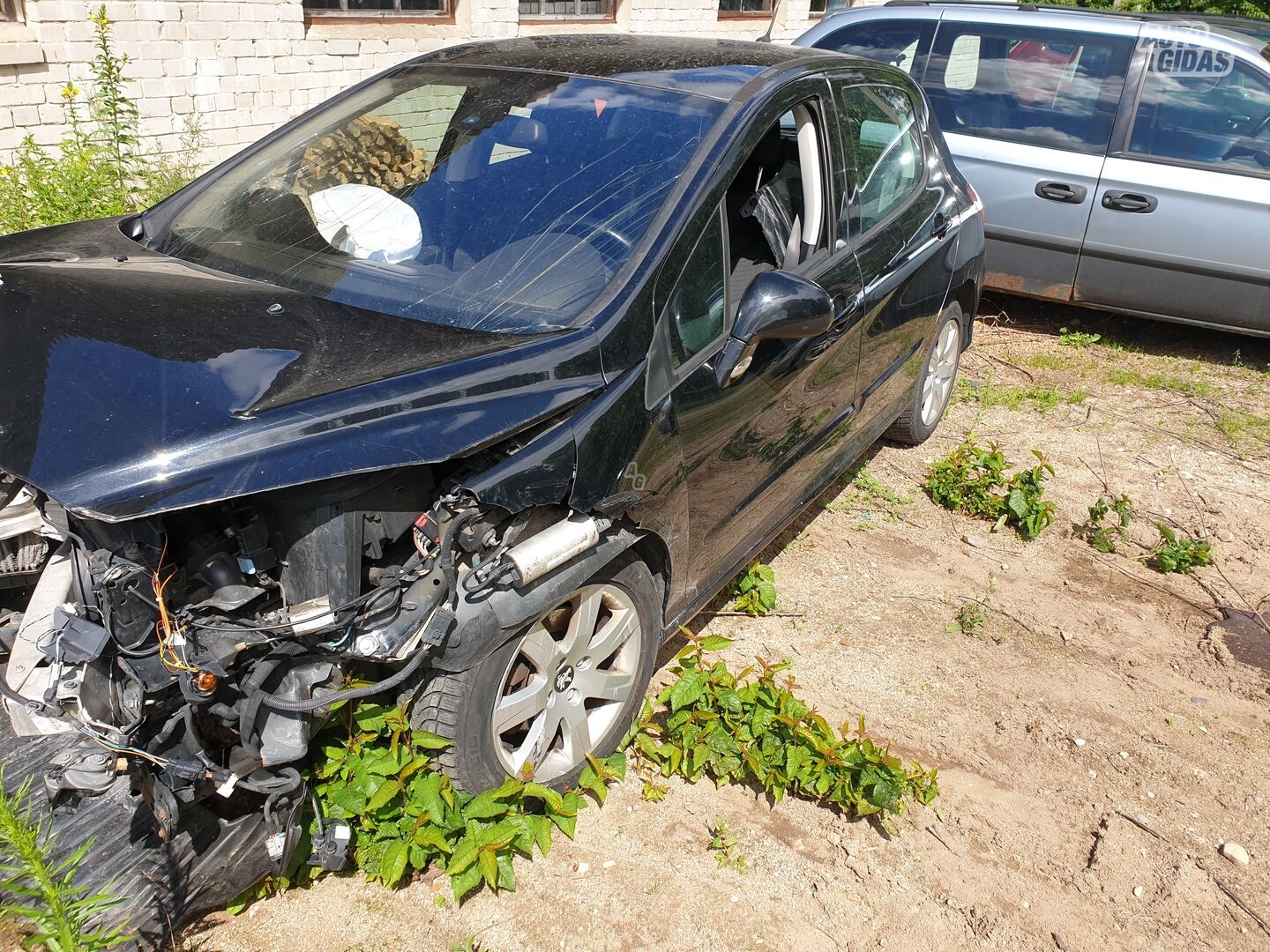 Peugeot 308 2011 m dalys