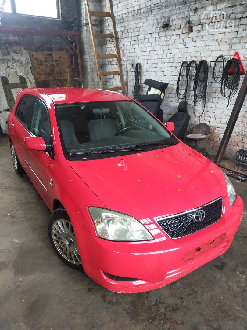 Toyota Corolla 2003 г запчясти