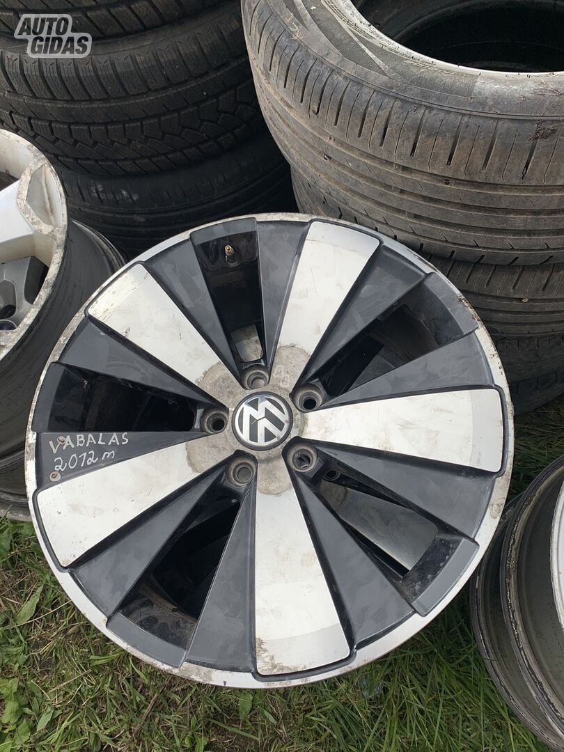 Beetle light alloy R18 rims