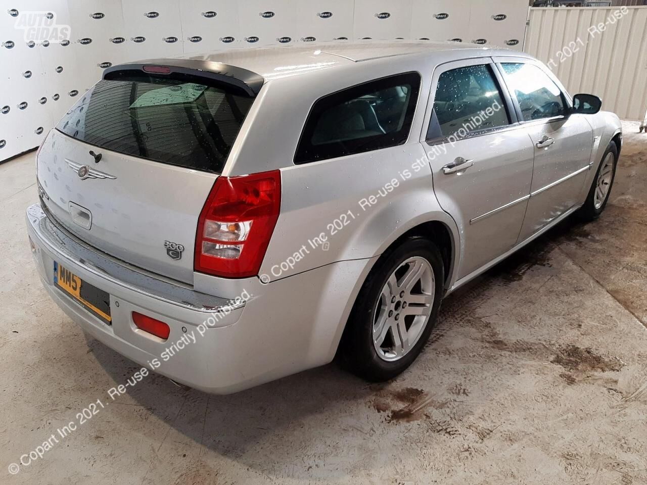 Chrysler 300C 2008 y parts