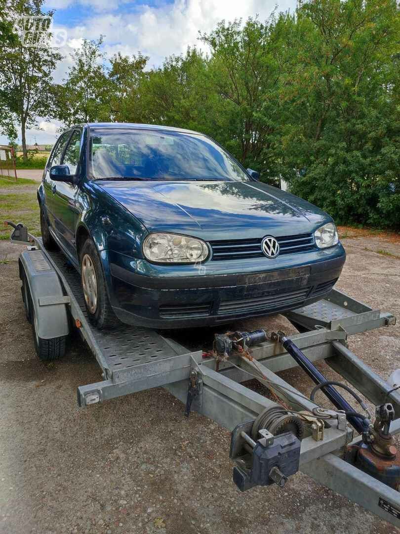 Volkswagen Golf IV 2002 г запчясти