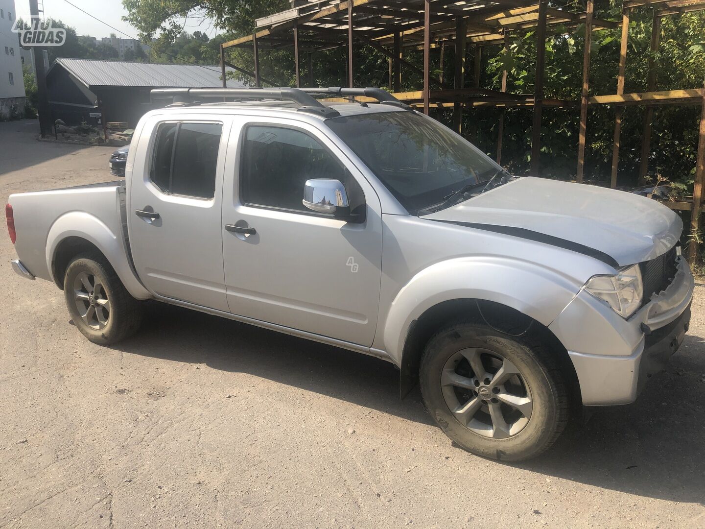 Nissan Navara 2008 m dalys