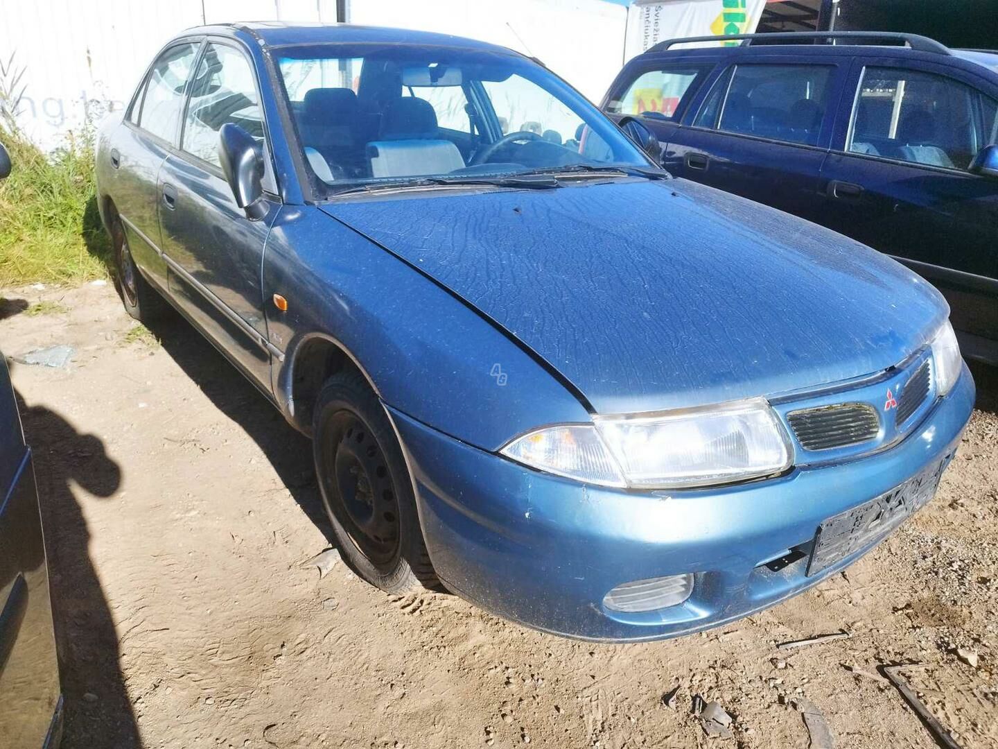 Mitsubishi Carisma 1997 y parts