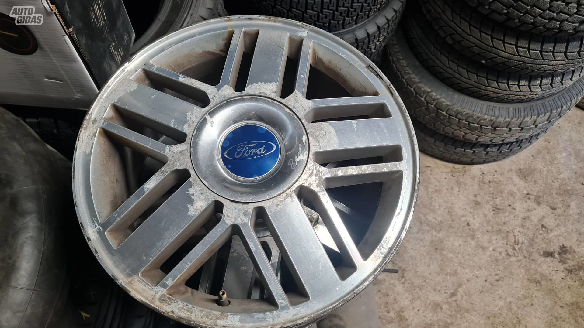 Ford R16 lengvojo lydinio ratlankiai