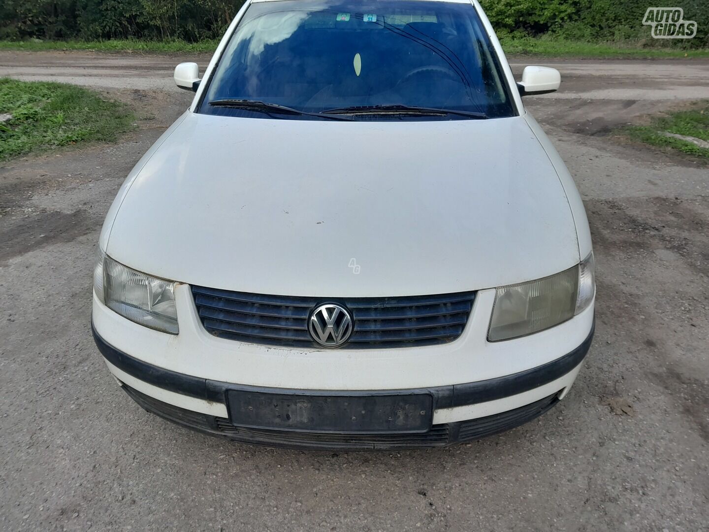 Volkswagen Passat 2000 г запчясти