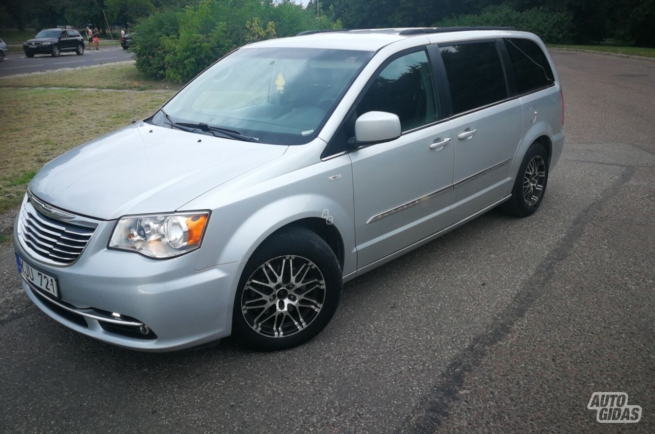 Chrysler Town & Country 2012 y Van
