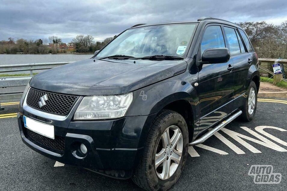 Suzuki Grand Vitara 2008 m dalys