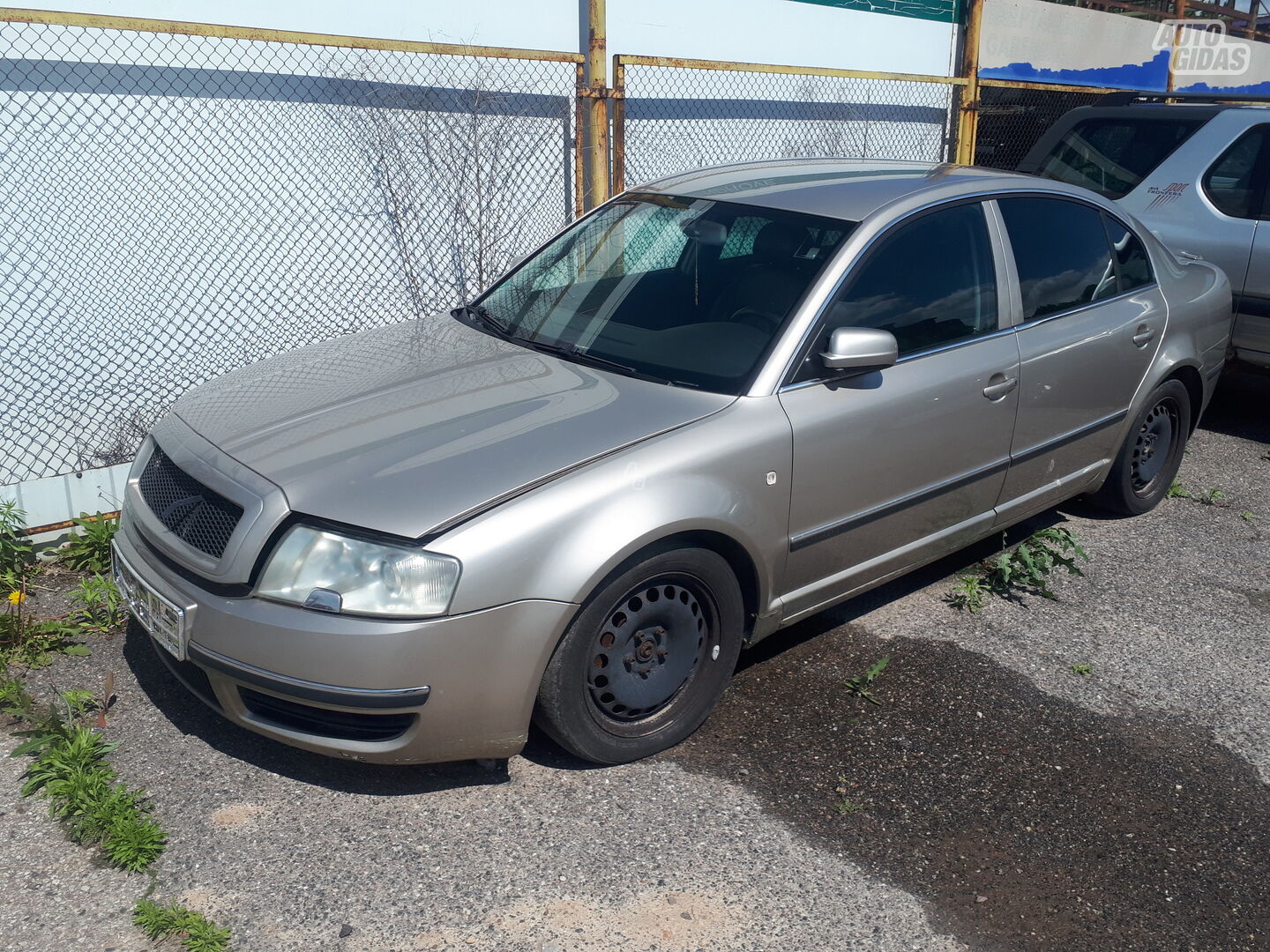 Skoda Superb 2005 г запчясти