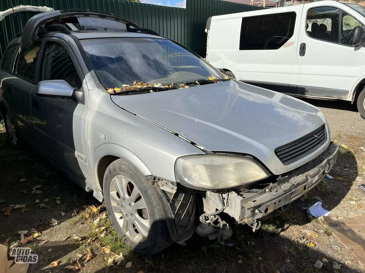 Opel Astra 2000 y parts