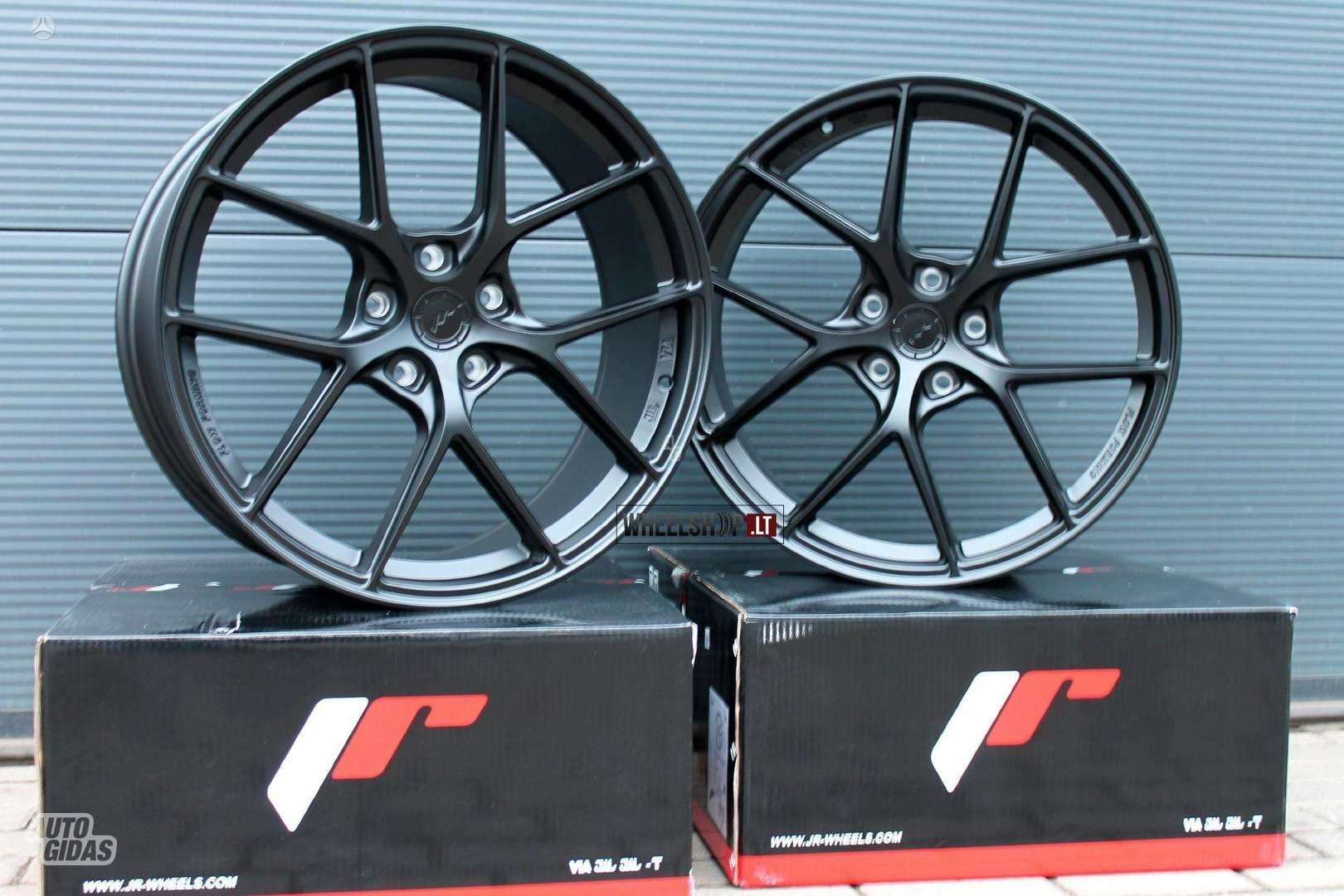 R18 light alloy rims