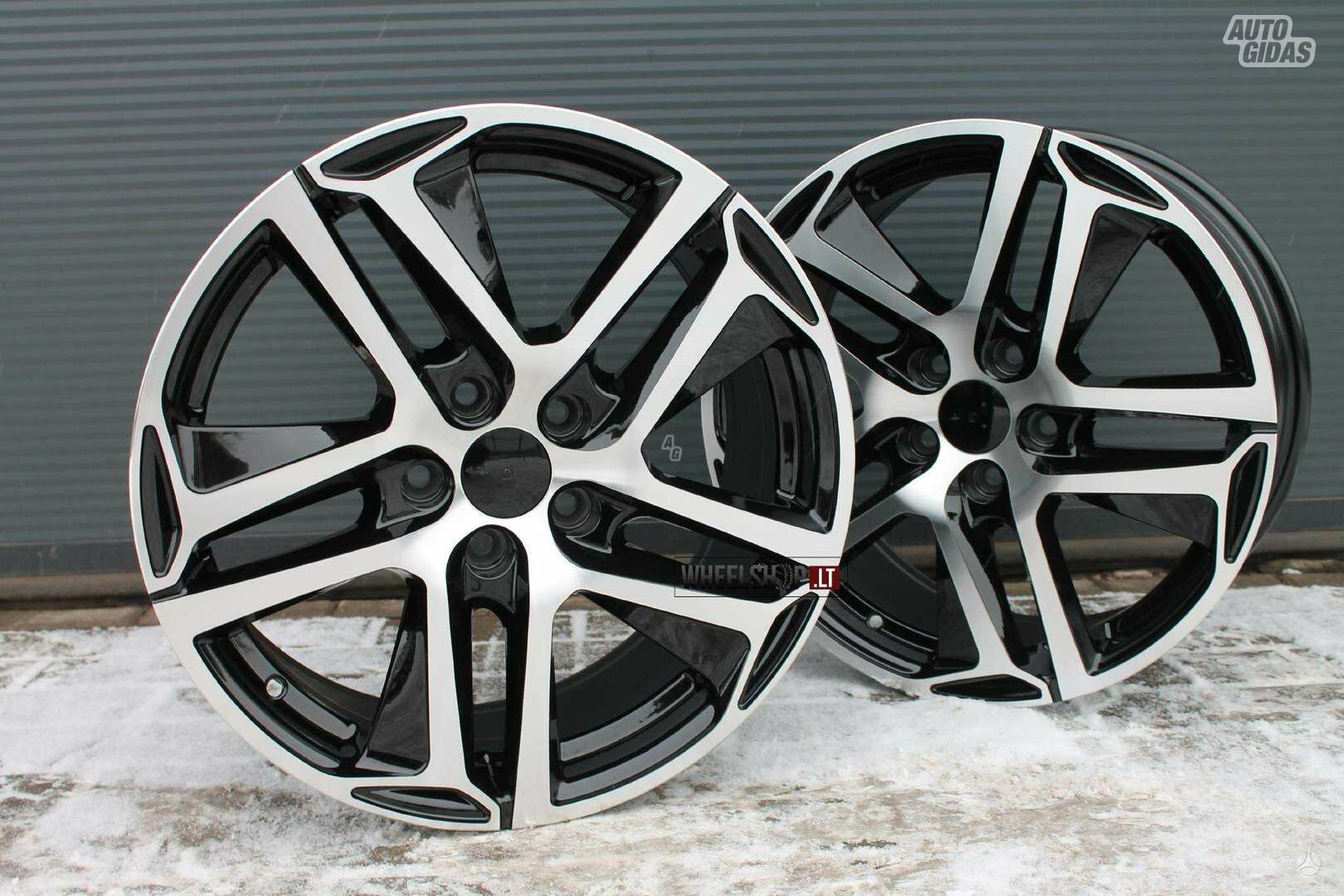 Saphir Style Black Polished rims