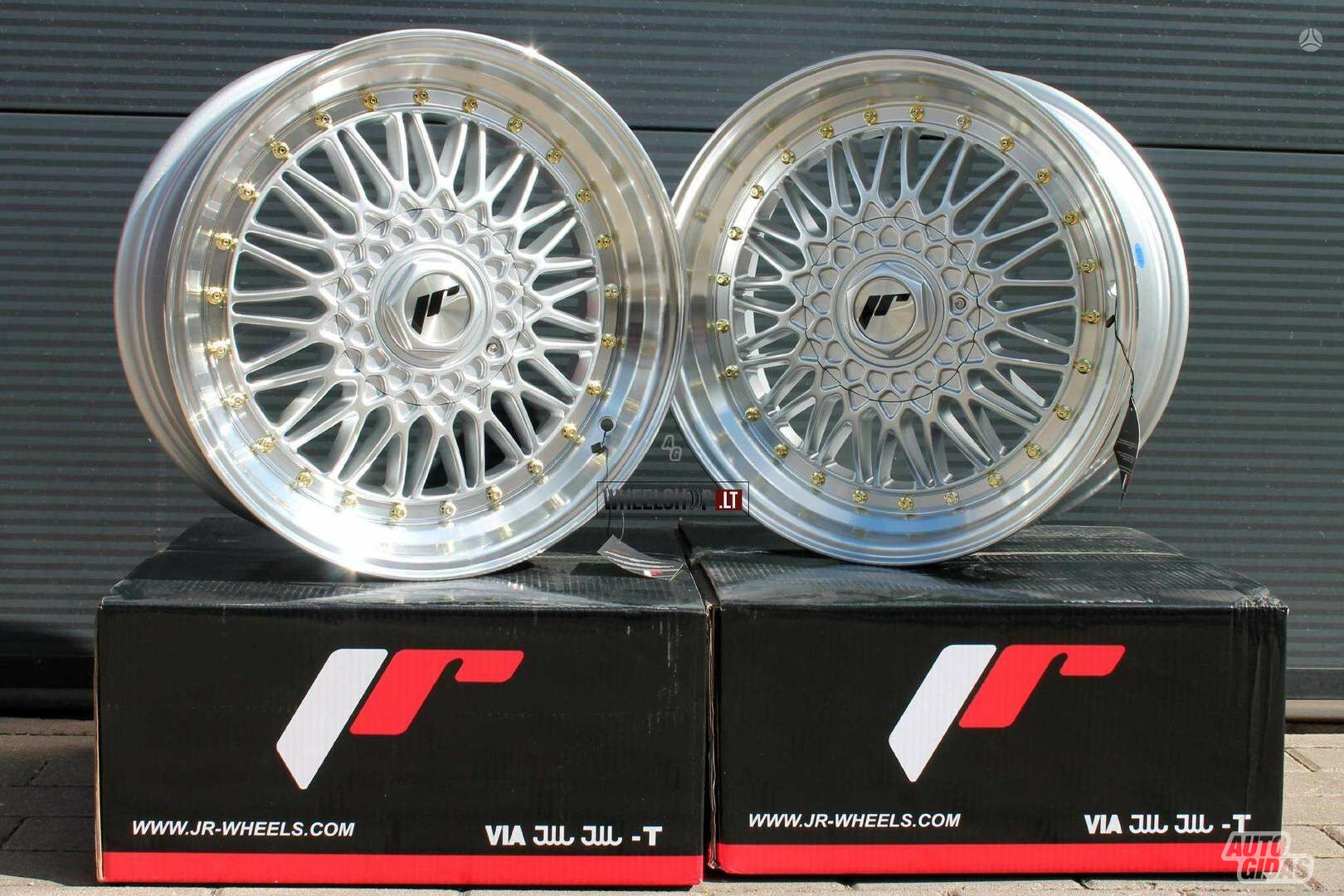 JR9 Silver + Gold  Rivets rims